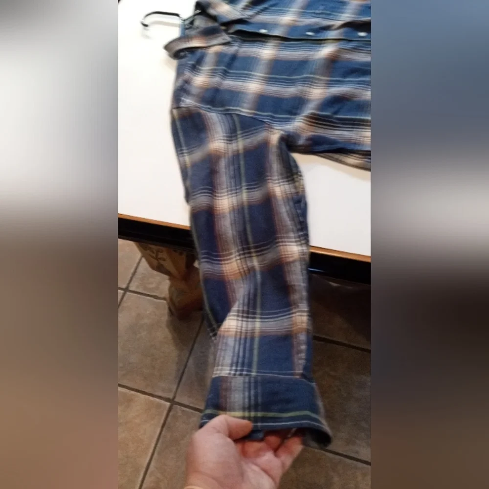 Chaps button down - Picture 2 of 7